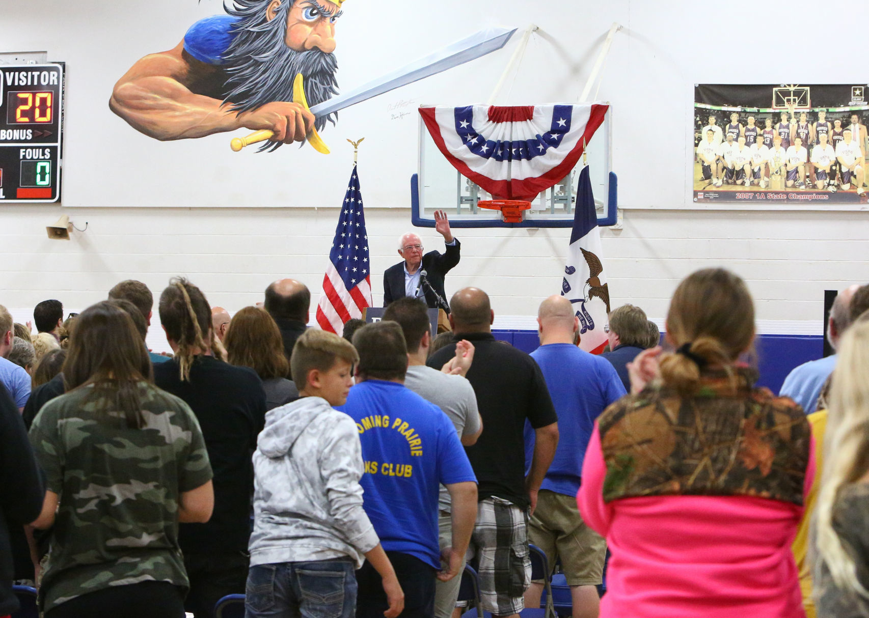 Bernie Sanders at Northwood-Kensett School 09-23-2019 (9).jpg